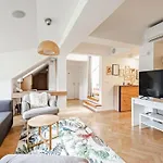 Daire Magic With Terrace Prag