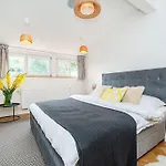 Daire Magic With Terrace Prag