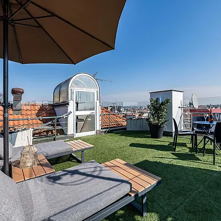 Magic With Terrace Apartamento